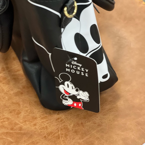 Bioworld DISNEY Official Mickey Mouse Satchel/Shoulder Bag Purse. New with tags. - Picture 4 of 6
